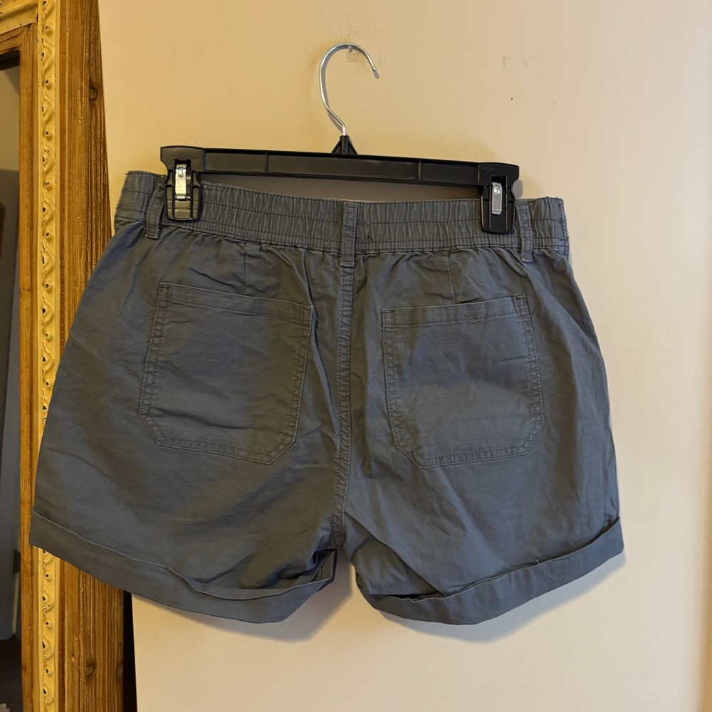 Gray Casual Shorts - Picture 3 of 5